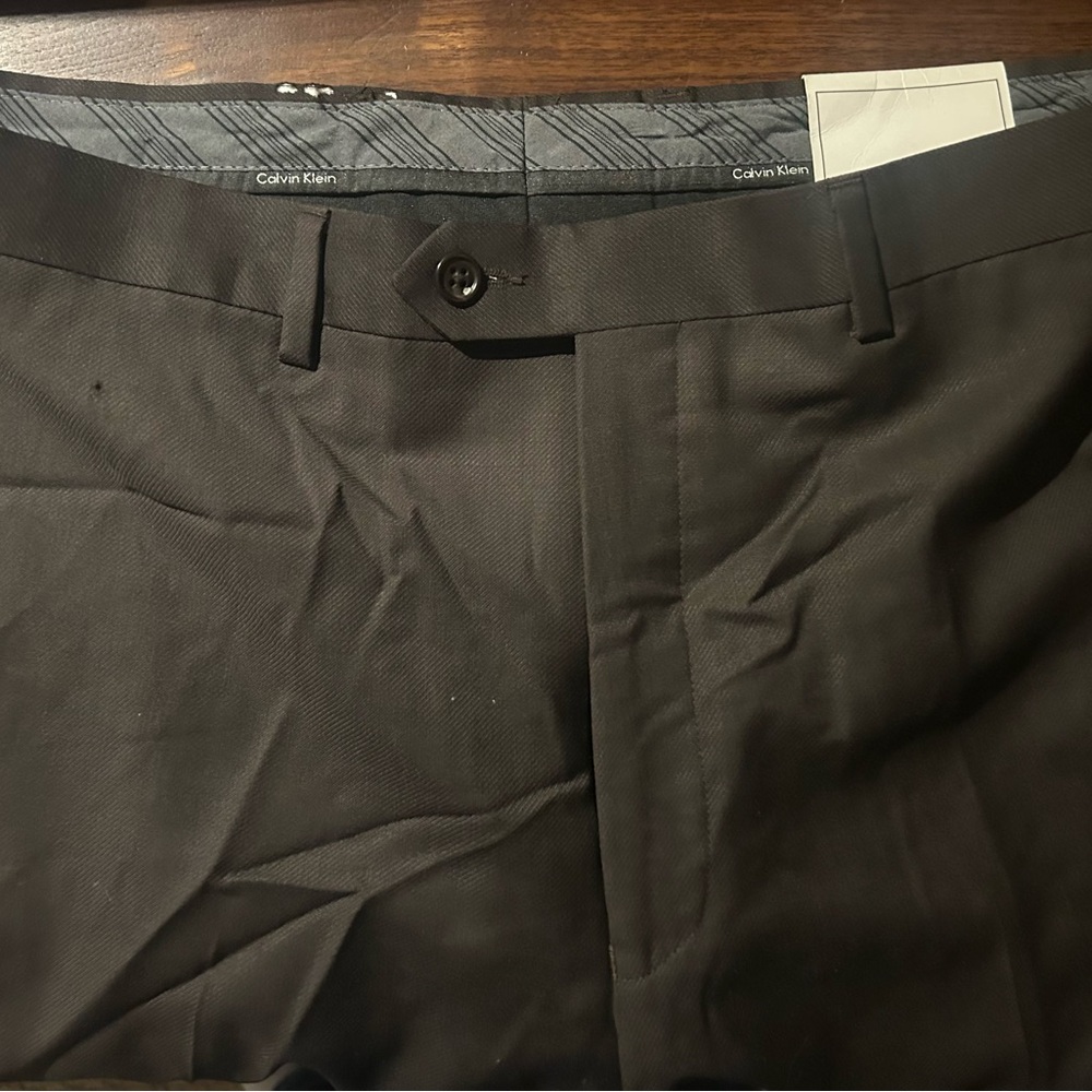 NWT Calvin Klein 34 Regular Dark Brown Flat Front Pants